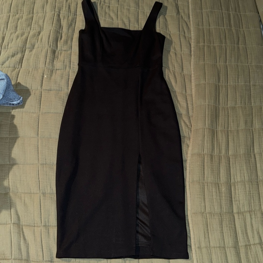 Lulu's Black Midi Dress